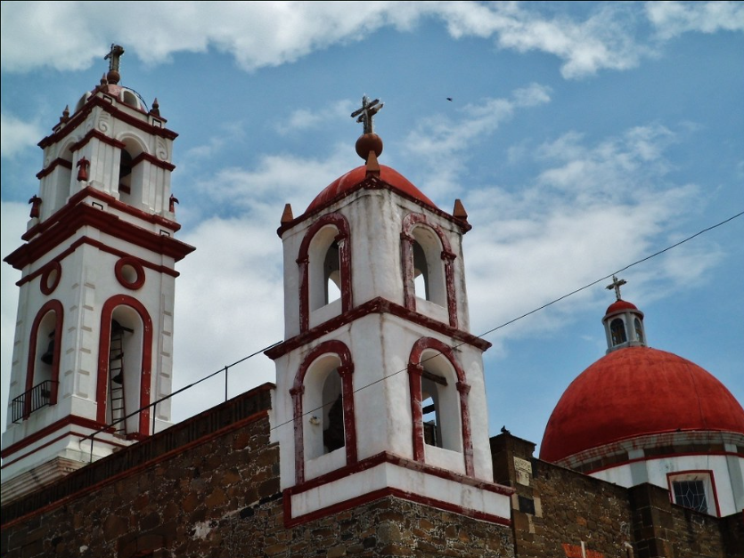 Templo católico iluminado